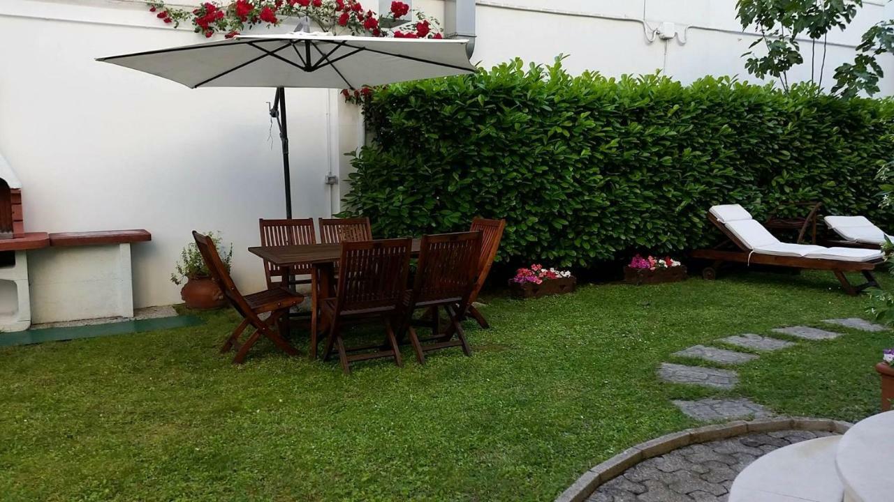 A Casa Di Clo Acomodação com café da manhã Pesaro Exterior foto